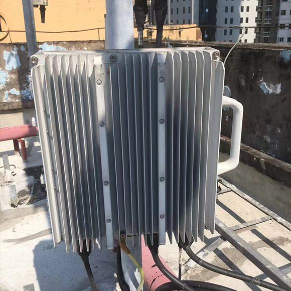 Install-outdoor-signal-booster